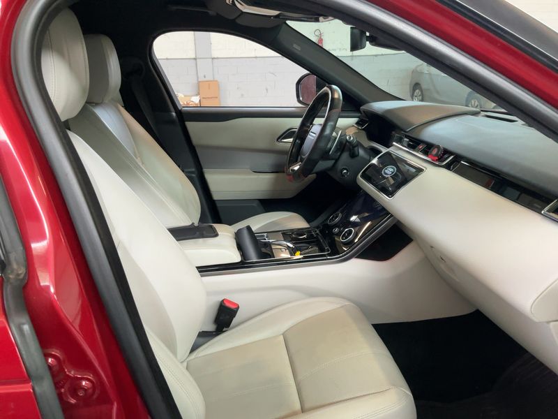 Land Rover Range Rover Velar 2.0 Diesel S R-Dynamic — zdjęcie 11