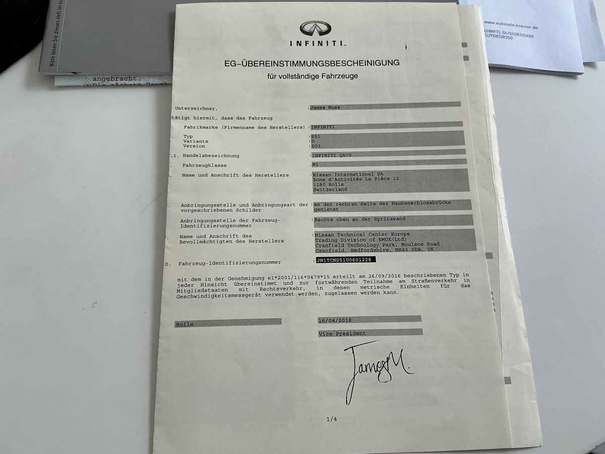 Infiniti QX70 3.7 V6 S Design