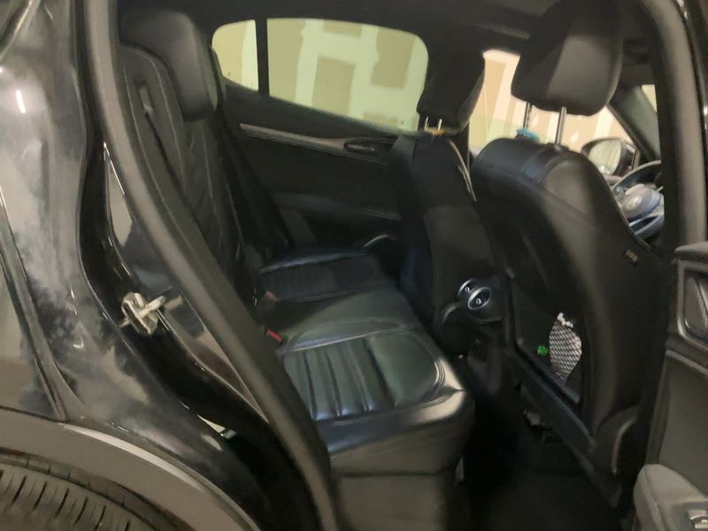 Alfa Romeo Stelvio 2.2 JTDM Super 2WD 2018 – снимка 19