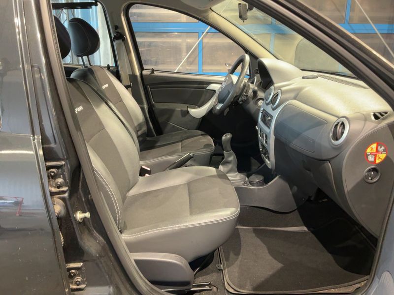 Dacia Sandero 1.6 E85 Stepway II 2012 – снимка 16
