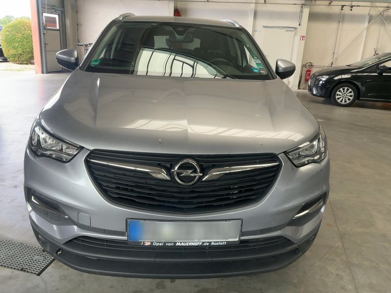 Opel Grandland X 1.6 CDTI DPF Edition — zdjęcie 9
