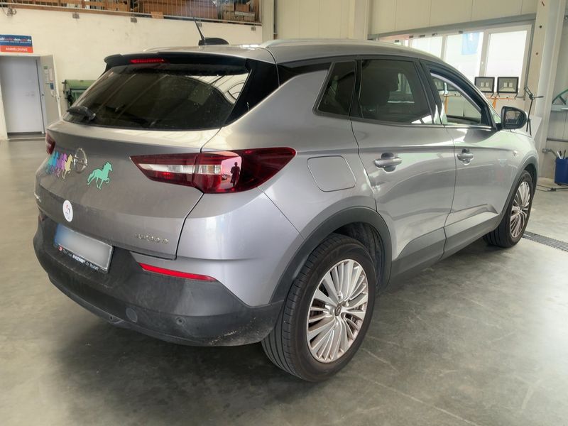 Opel Grandland X 1.6 CDTI DPF Edition — zdjęcie 6