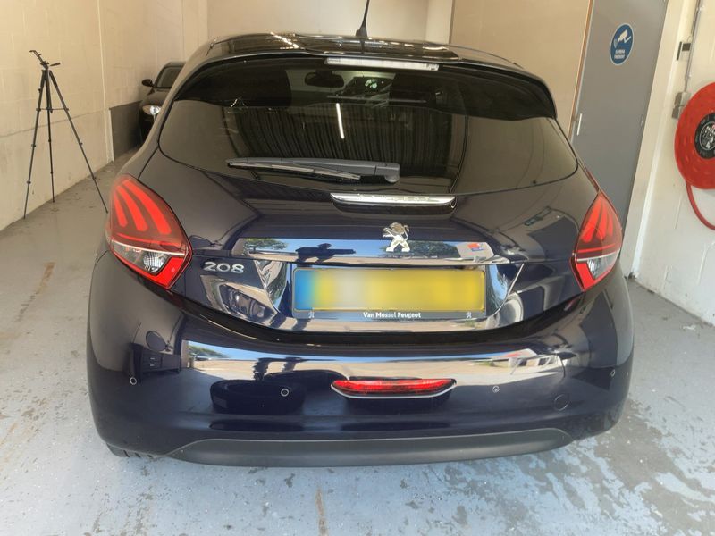 Peugeot 208 1.2 PureTech Allure — zdjęcie 5