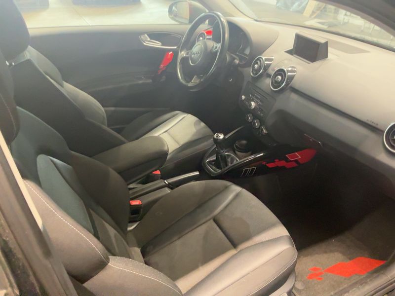 Audi A1 2.0 TDI Ambition 2012 – снимка 16