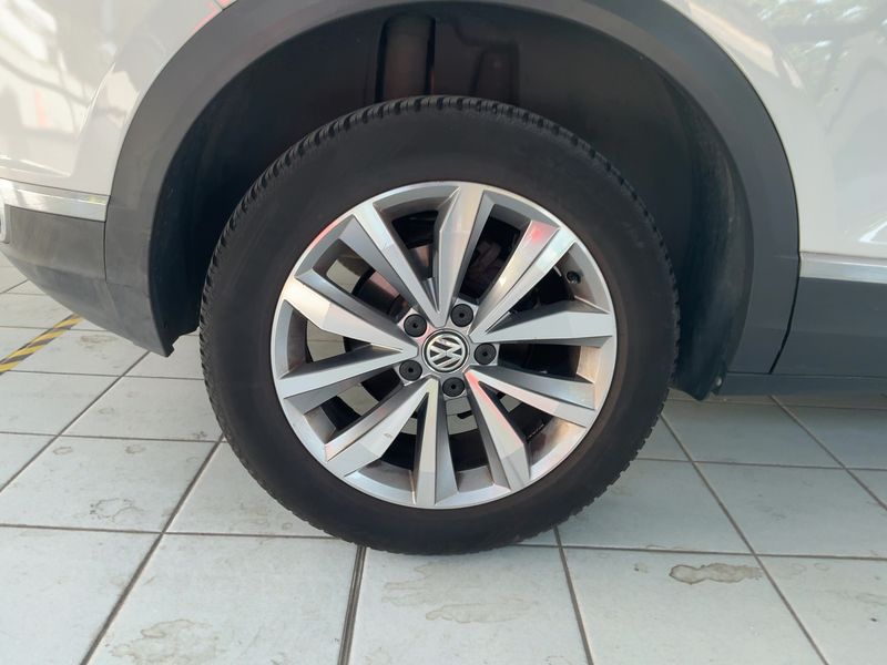 Volkswagen T-Roc 1.0 TSI Style 2018 – снимка 9