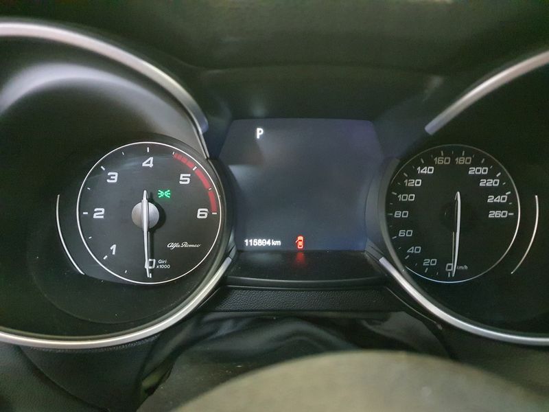 Alfa Romeo Stelvio 2.2 JTDM Super Business Q4 — zdjęcie 12