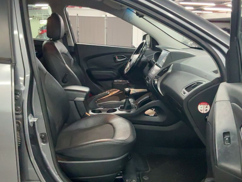 Hyundai ix35 1.7 CRDi XPossible 2WD 2014 – снимка 16