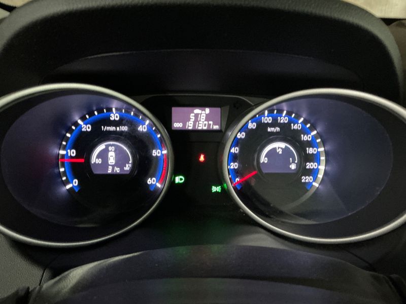 Hyundai ix35 1.7 CRDi XPossible 2WD 2014 – снимка 18