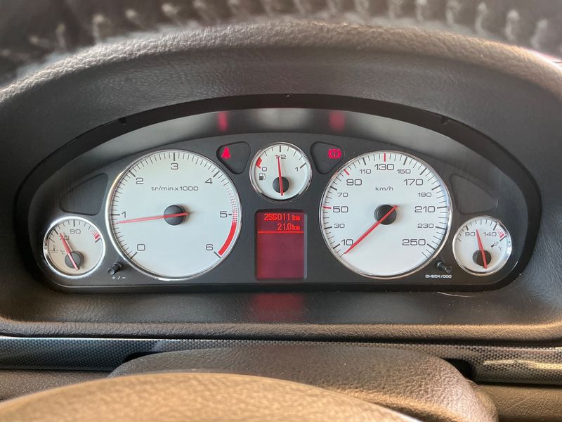 Peugeot 407 2.0 HDi ST Sport Pack — zdjęcie 4