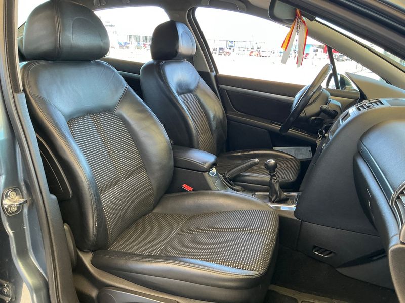Peugeot 407 2.0 HDi ST Sport Pack — zdjęcie 3