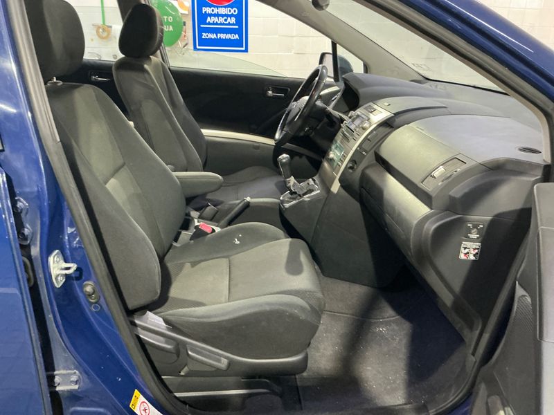 Toyota Corolla Verso 2.2 D-4D Sol — zdjęcie 3
