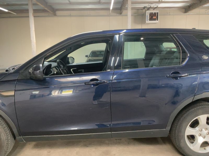 Land Rover Discovery Sport 2.0 Td4 SE AWD — zdjęcie 4