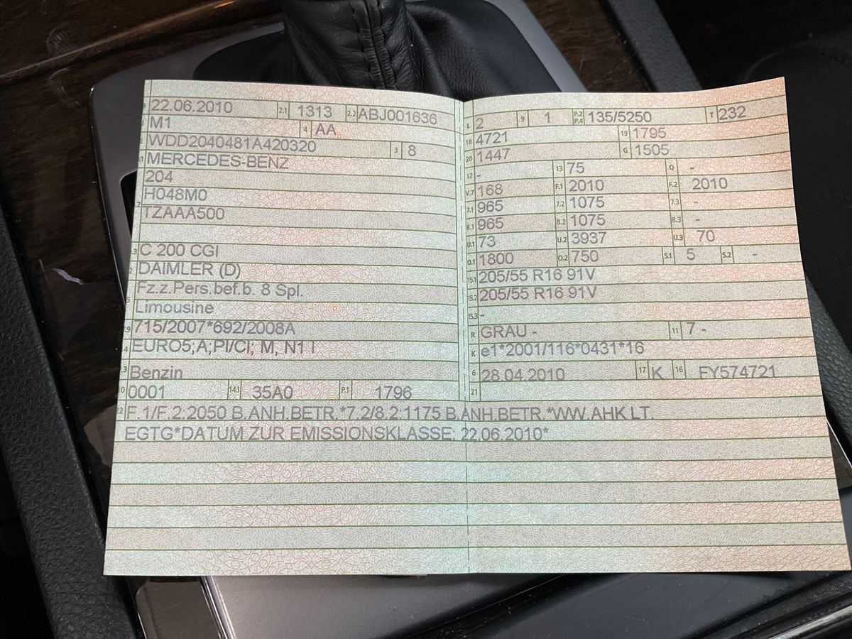 Mercedes-Benz C-Klasse C 200 CGI BlueEfficiency Elegance