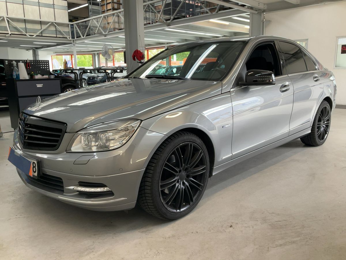 Mercedes-Benz C-Klasse C 200 CGI BlueEfficiency Elegance