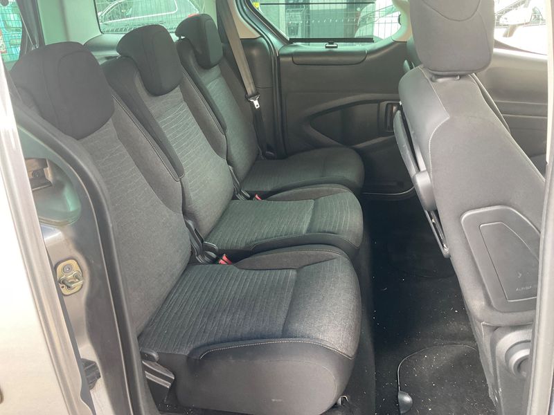 Citroen Berlingo 1.2 PureTech Shine 2018 – снимка 19