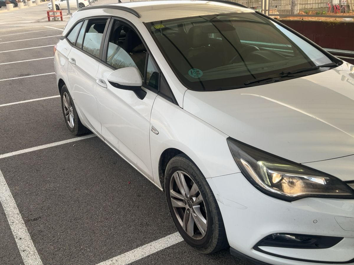 Opel Astra 2018 — photo 13