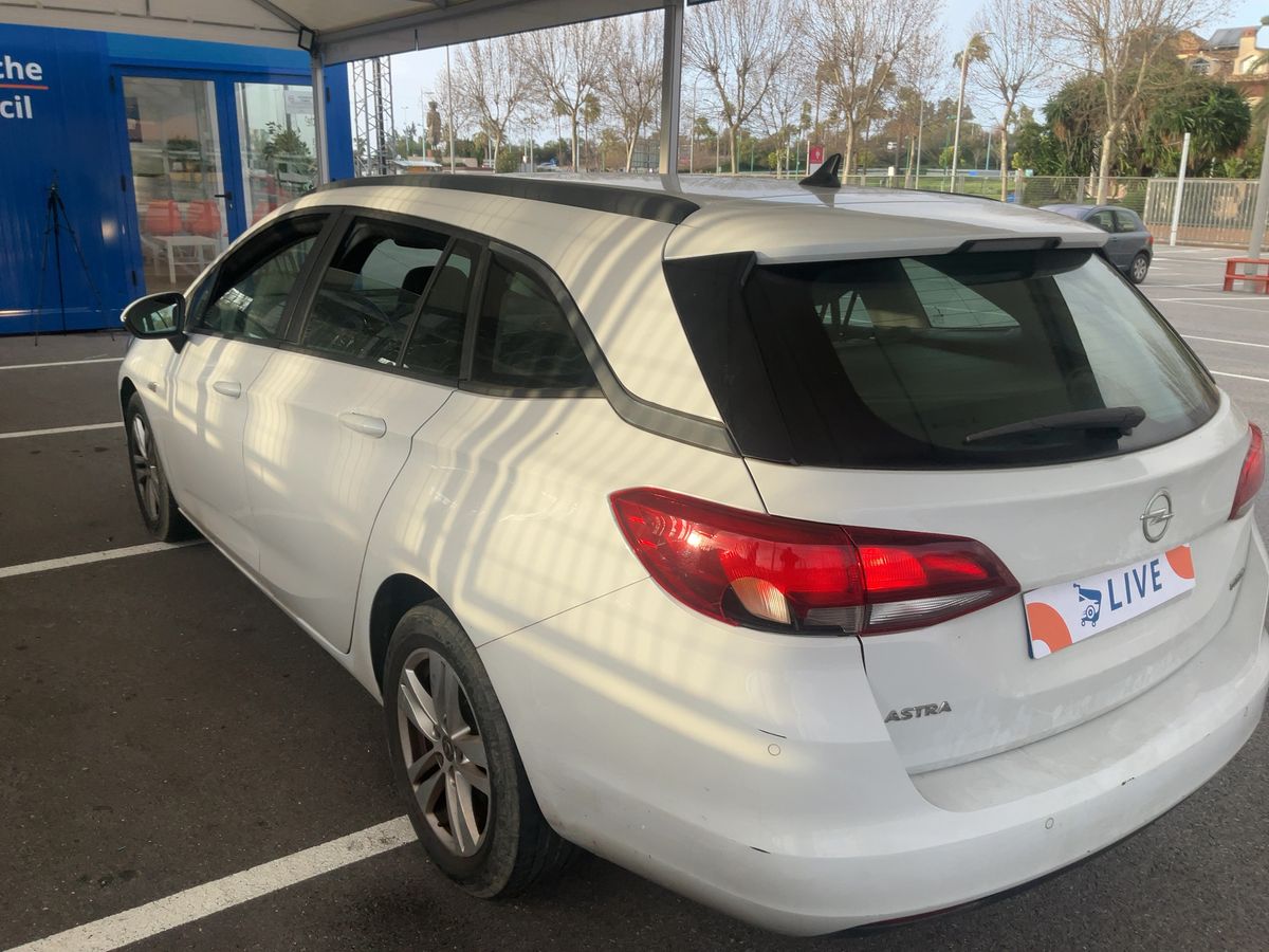 Opel Astra 2018 — photo 7