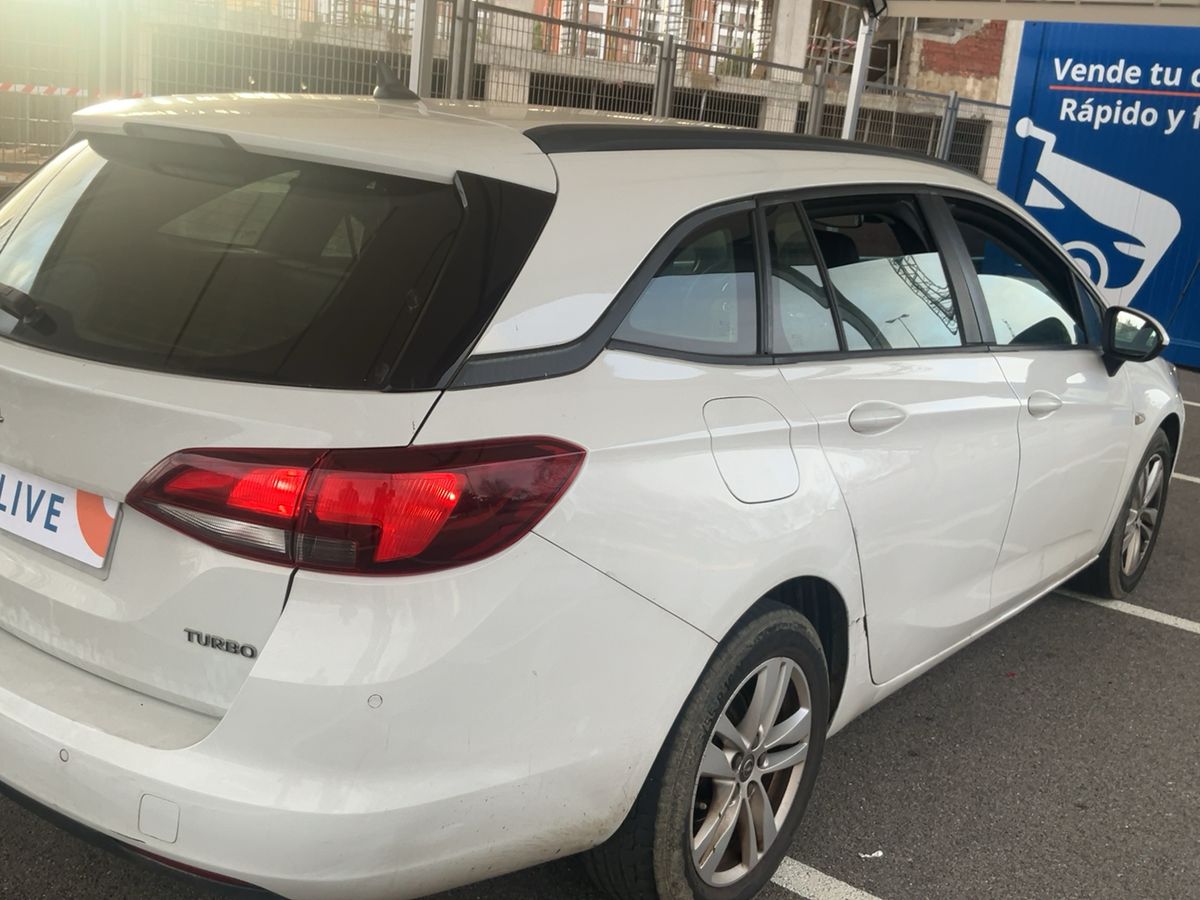 Opel Astra 2018 — photo 9