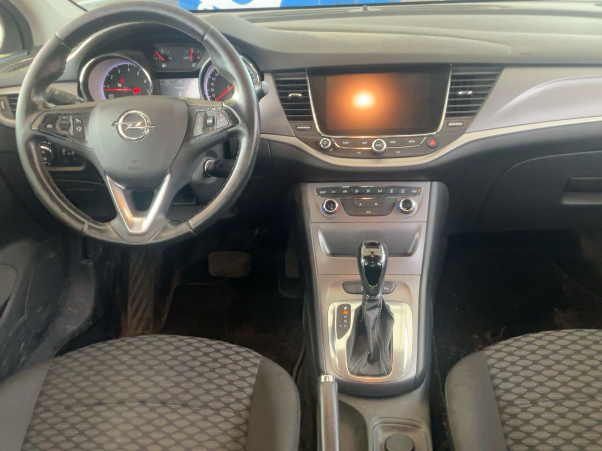 Opel Astra 2018 — photo 18