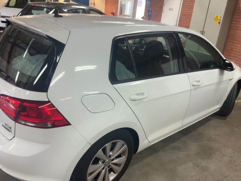 Volkswagen Golf VII 1.6 TDI Comfortline BlueMotion Tech 2014 – снимка 8