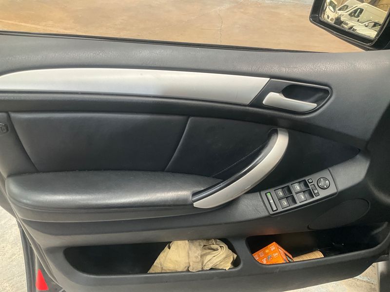 BMW X5 4.6is 2002 – снимка 40