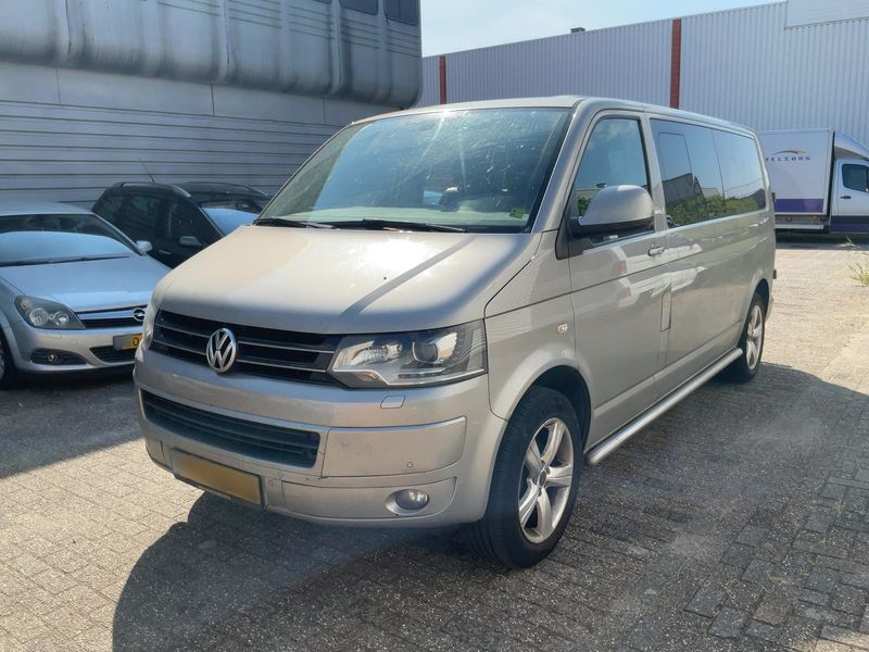 Volkswagen T5 Caravelle 2.0 TDI Comfortline lang 2015 – снимка 1