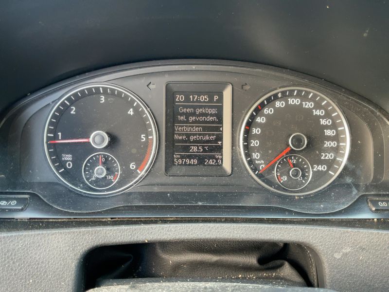 Volkswagen T5 Caravelle 2.0 TDI Comfortline lang 2015 – снимка 18
