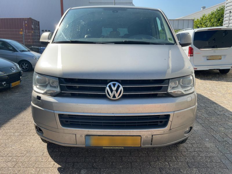 Volkswagen T5 Caravelle 2.0 TDI Comfortline lang 2015 – снимка 14