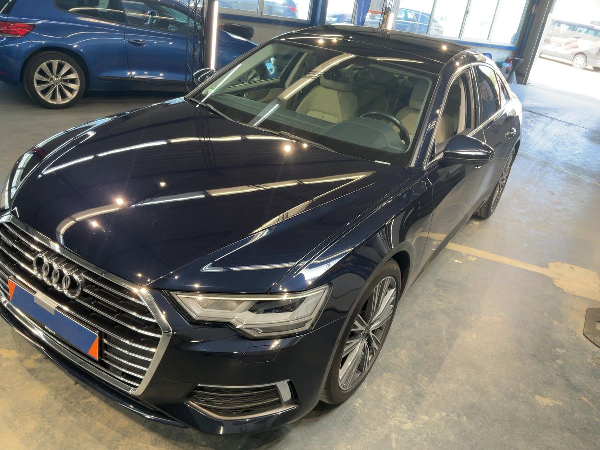 Audi A6 2022 — photo 1