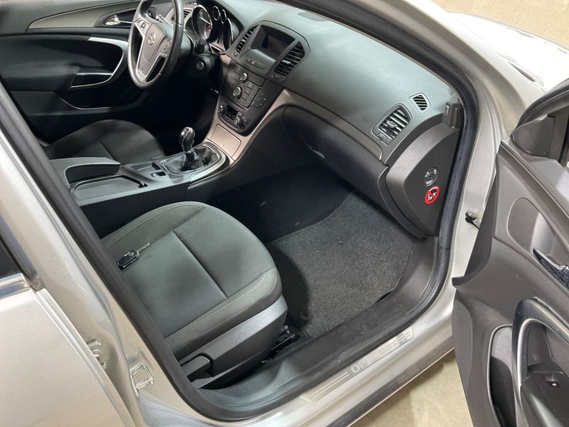 Opel Insignia Sports Tourer 1.8 Edition — zdjęcie 3
