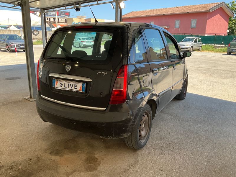 Lancia Musa 1.3 JTD Multijet Oro — zdjęcie 2
