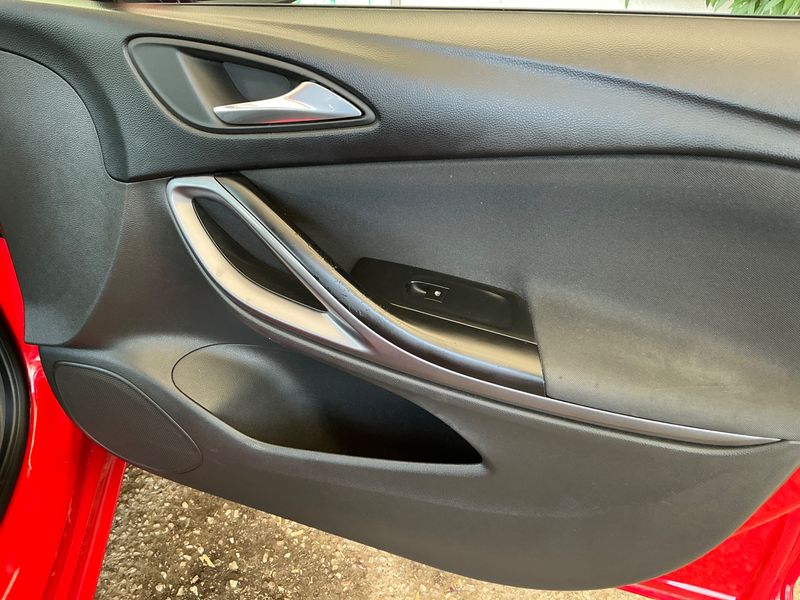 Opel Astra 1.4 SIDI Turbo Selective Start/Stop 2016 – снимка 31