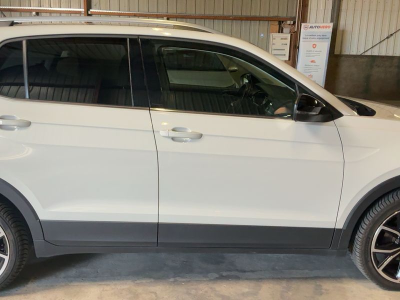 Volkswagen T-Cross 1.0 TSI Carat — zdjęcie 7