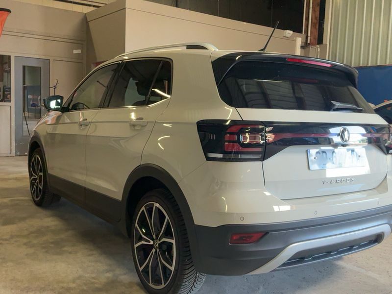 Volkswagen T-Cross 1.0 TSI Carat — zdjęcie 3