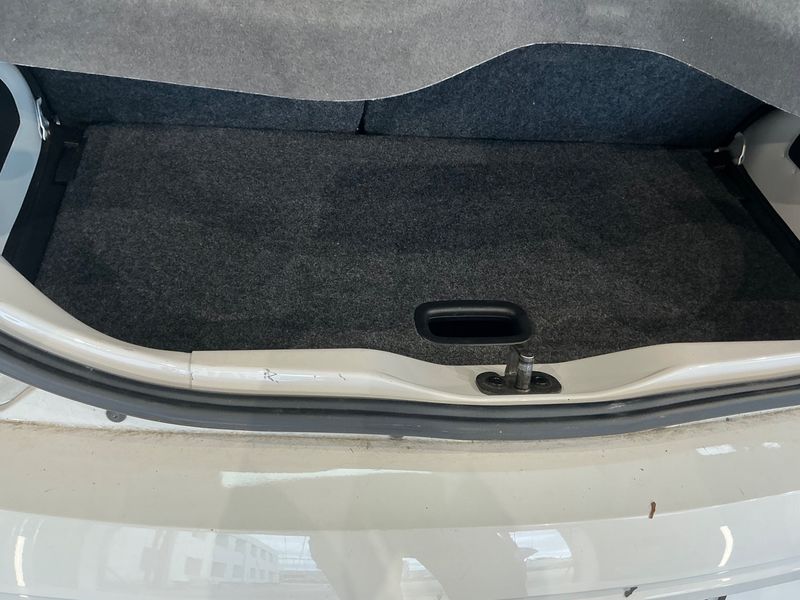 Volkswagen up! 1.0 Cup up! 2015 – снимка 22