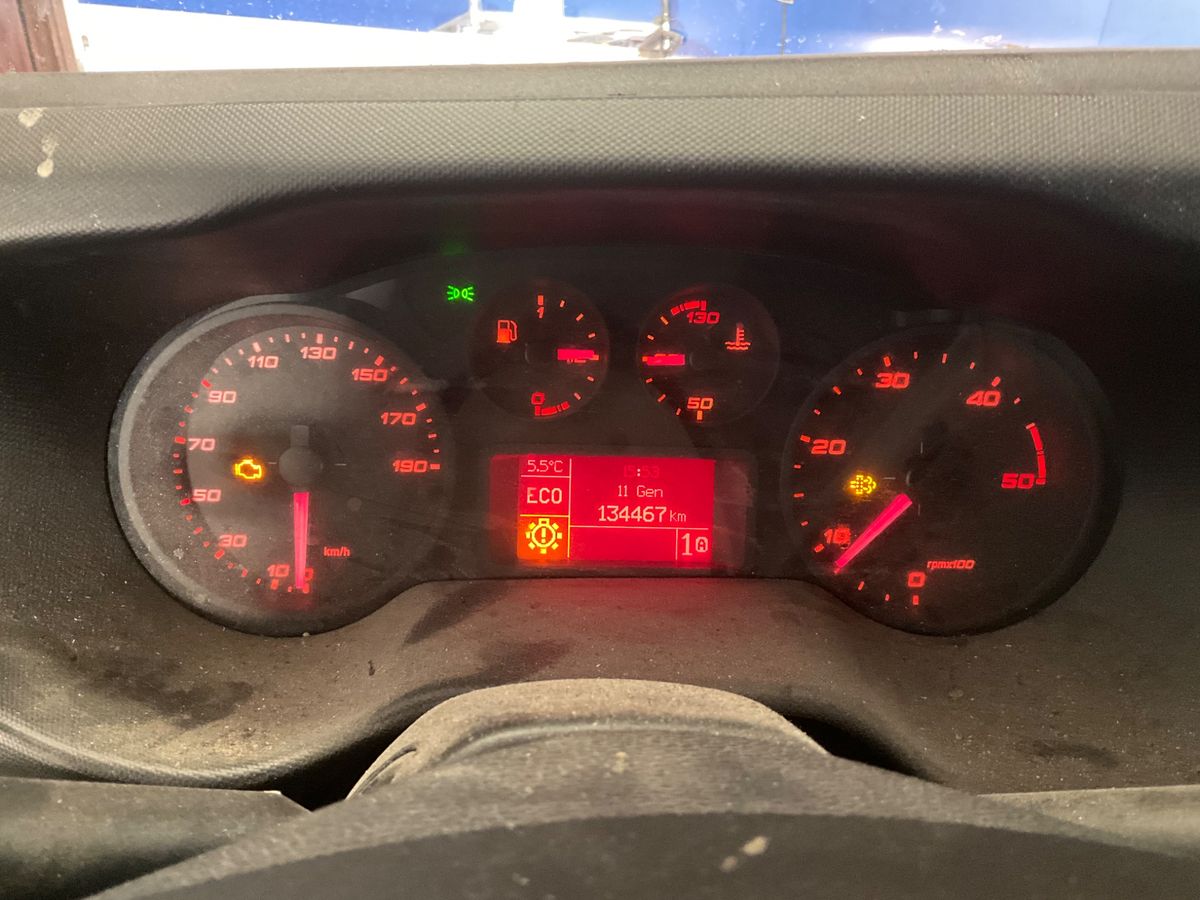 Iveco Daily 2019 — photo 48