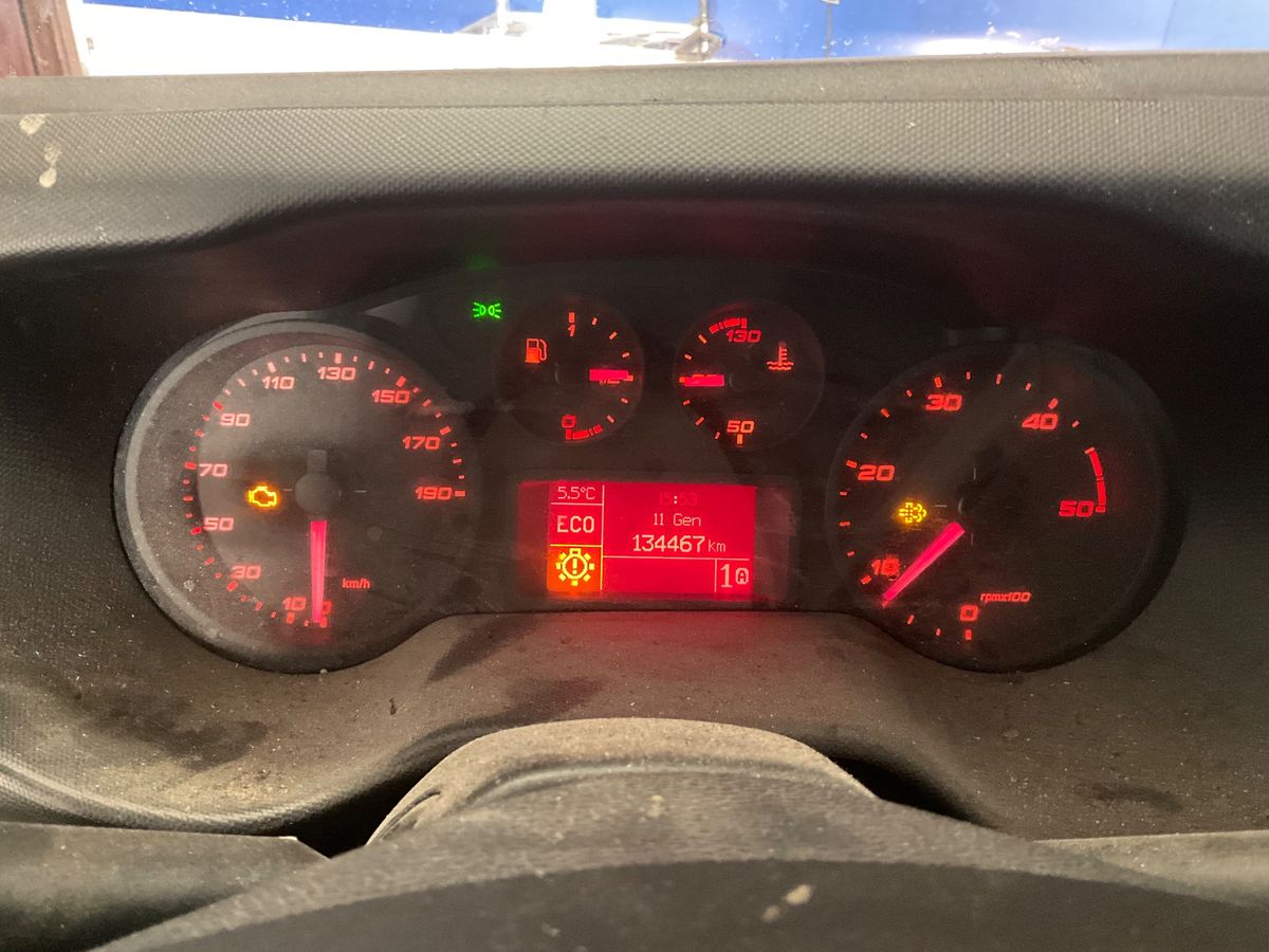 Iveco Daily 2019 — photo 19