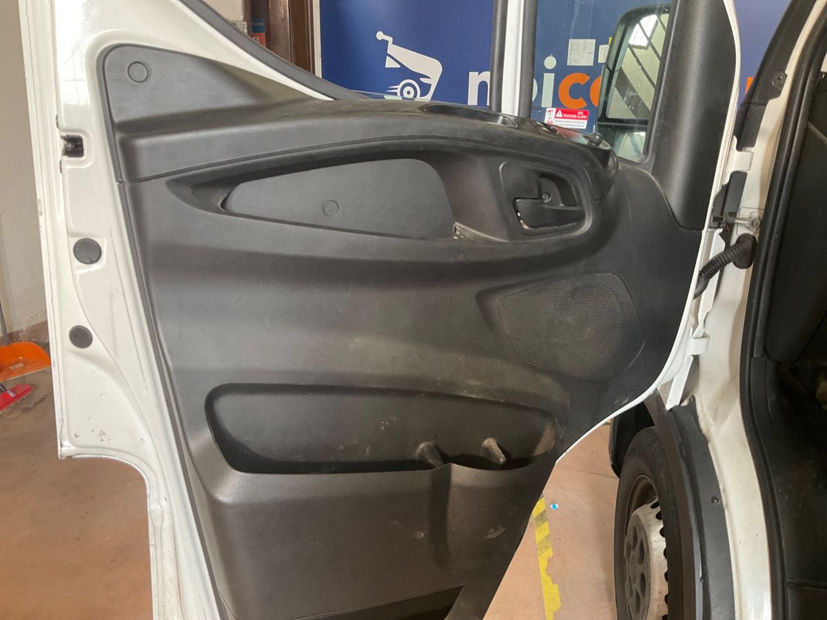 Iveco Daily 2019 — photo 44
