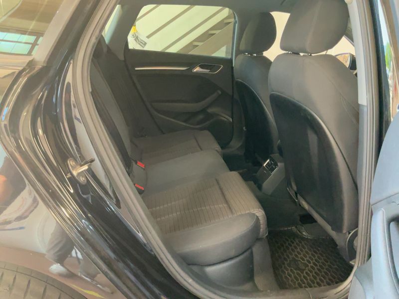 Audi A3 Sportback 1.6 TDI Sport — zdjęcie 14