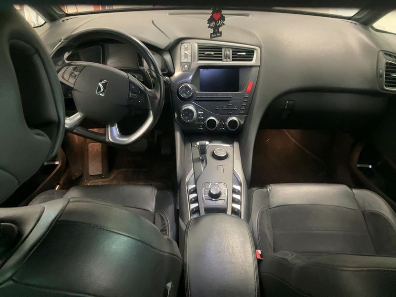 Citroen DS5 2.0 HDi Hybrid4 Business — zdjęcie 12