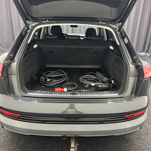 Audi e-tron 50 quattro — zdjęcie 5