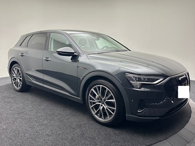 Audi e-tron 50 quattro — zdjęcie 4