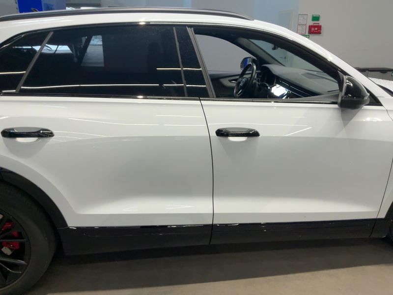 Audi Q8 60 TFSIe quattro — zdjęcie 7