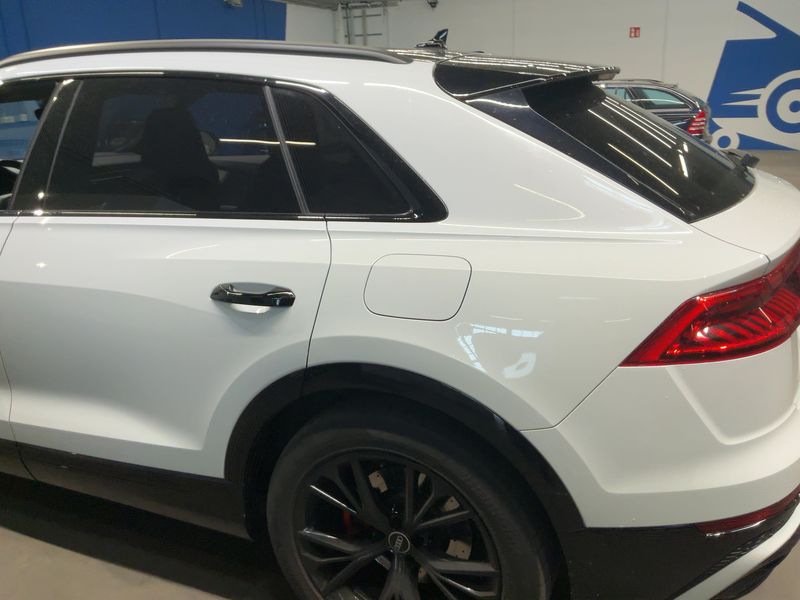 Audi Q8 60 TFSIe quattro — zdjęcie 3