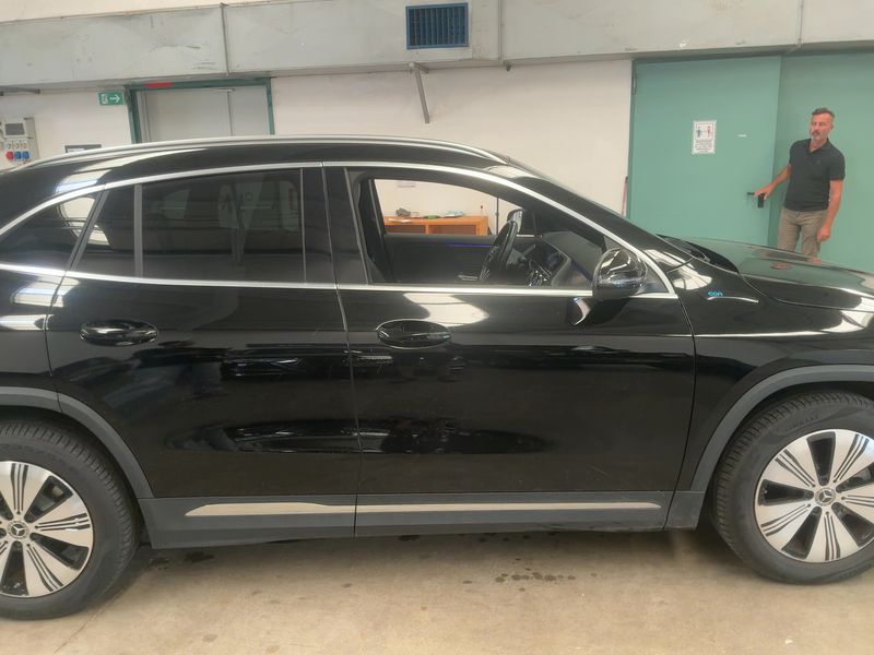 Mercedes-Benz EQA 250 Progressive — zdjęcie 7