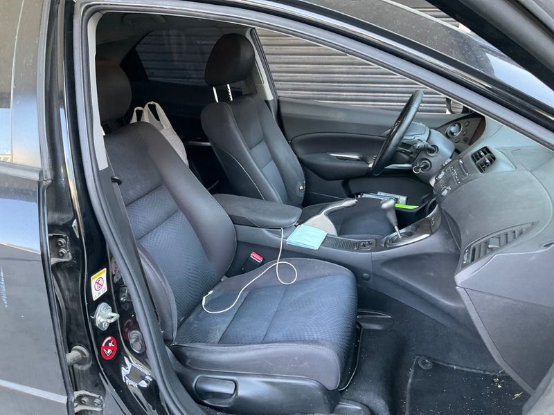 Honda Civic 1.4 Sport 2010 – снимка 3