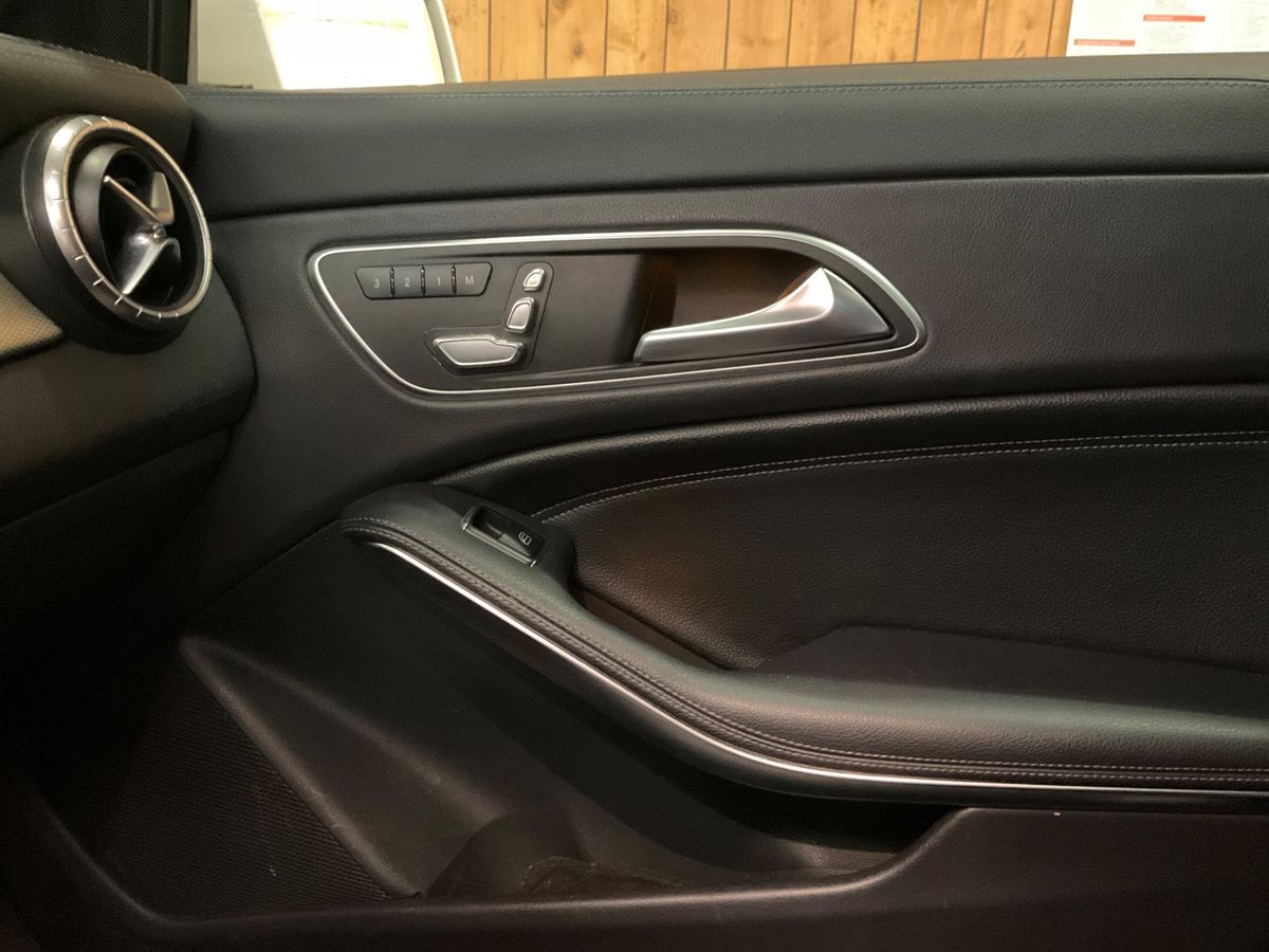 Mercedes-Benz CLA-Klasse 2016 — photo 41
