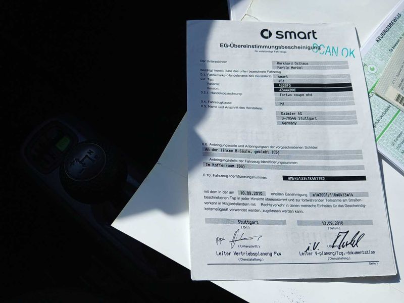 Smart fortwo 1.0 Micro Hybrid Drive pure — zdjęcie 16