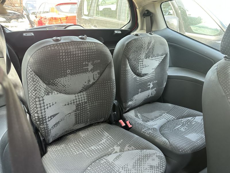 Citroen C2 1.1 X — zdjęcie 12