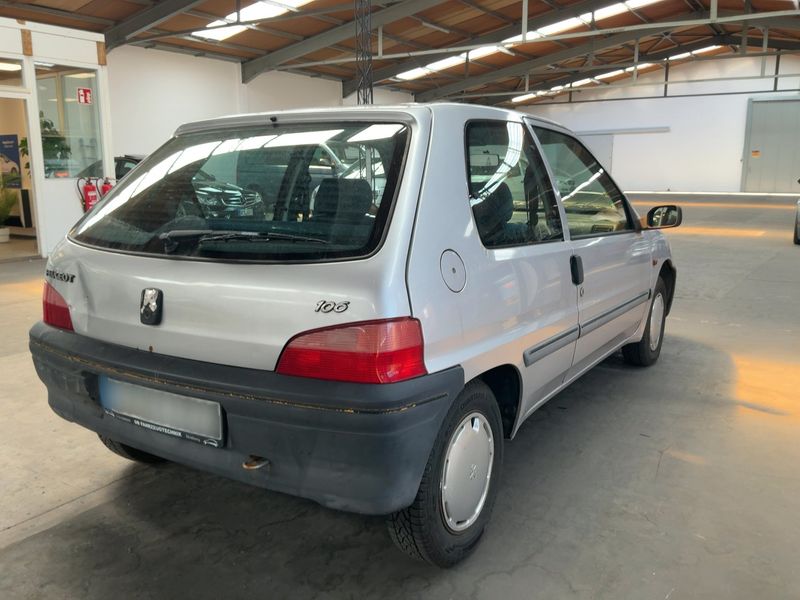 Peugeot 106 1.0 Sketch — zdjęcie 6
